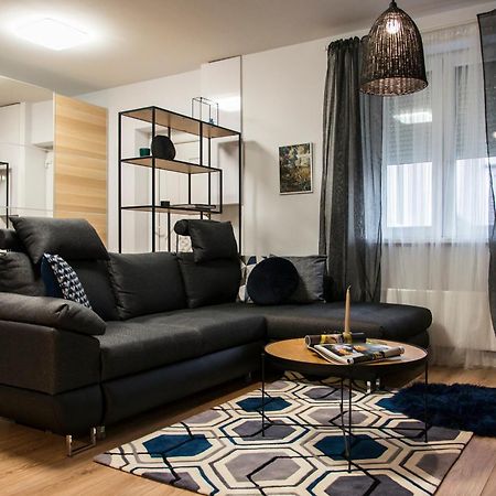 Danubio****2 Bedrooms-Be In The Center Of It All! Budapest Exterior foto
